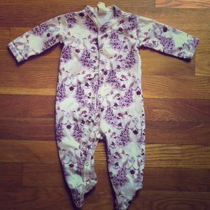 Kate Quinn organic cotton footed sleeper